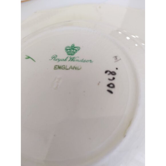 Antique Royal Windsor Large Soup/Salad Bowls(2) Patt. 1068 Wisteria/Garden - Picture 8 of 11